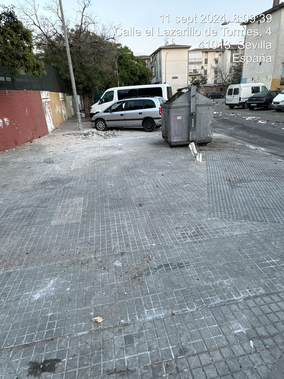 Inmediaciones del CEIP Andalucía, en el Polígono Sur, dos días antes de la denuncia de CCOO