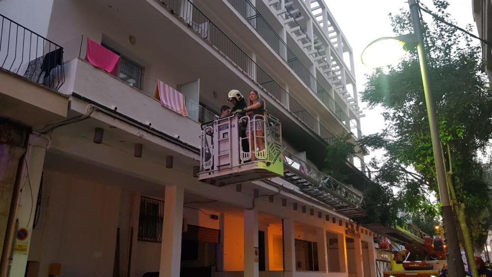 Seiscientos desalojados en el incendio de un hotel en S'Arenal