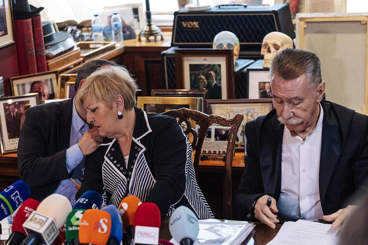 Rueda de prensa de Marcos García Montes y Carmen Balfagón, abogados de Daniel Sancho, en Madrid