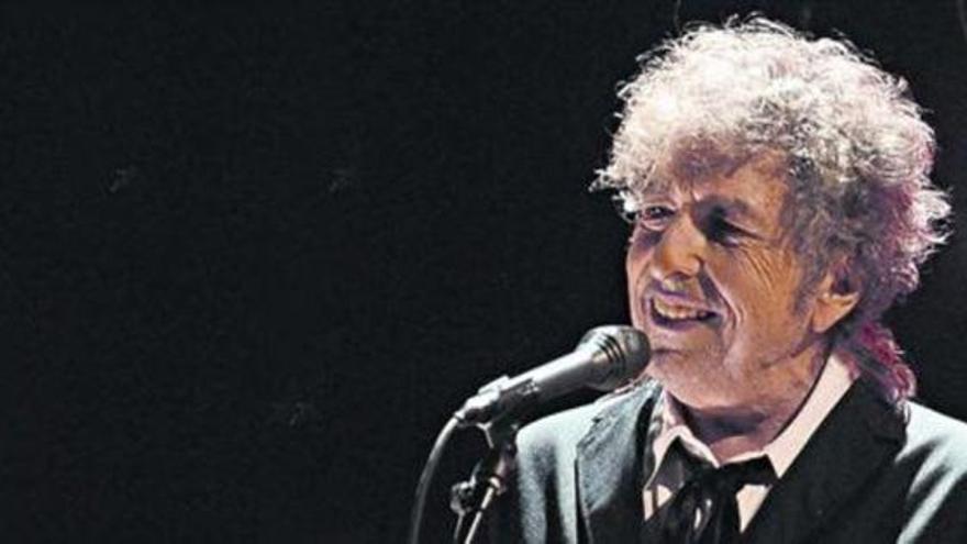 Bob Dylan confiesa su admiración por Amy Winehouse