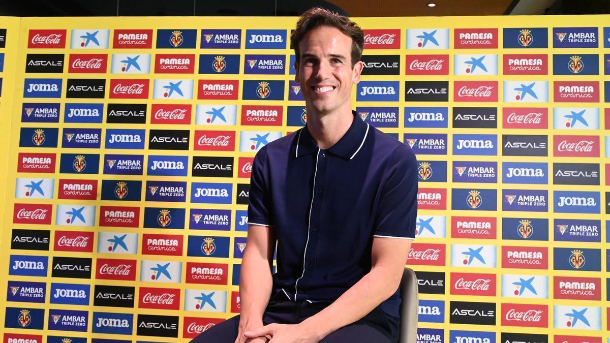 Iñigo Pérez, en el Villarreal.