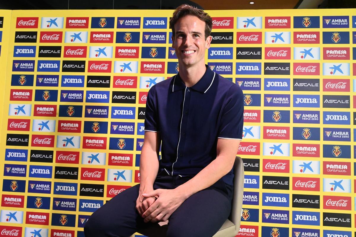 Iñigo Pérez, en el Villarreal.