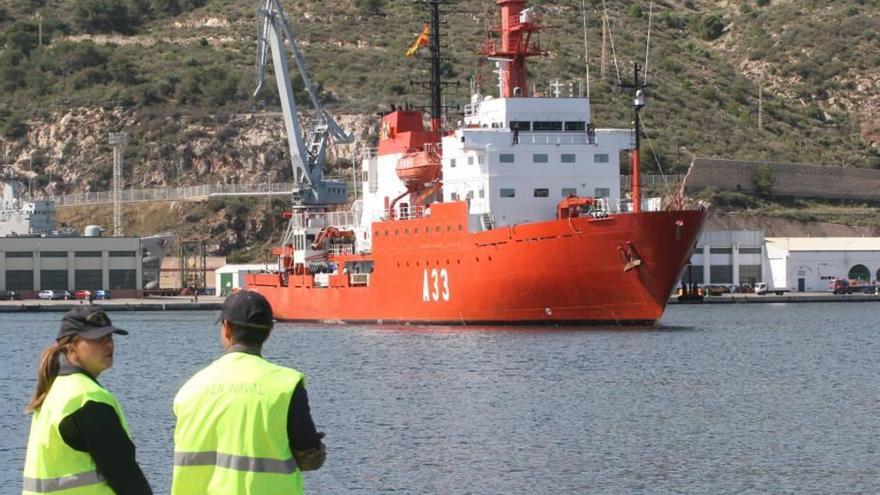 El Hespérides regresa tras analizar un remolino marino en Canarias