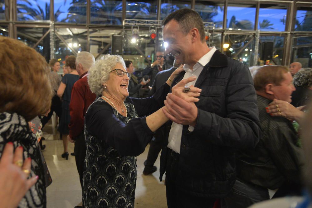 Nochevieja 2017 adelantada para los mayores en Elche