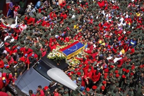 TRASLADO DEL FÉRETRO DE CHÁVEZ A LA ACADEMIA MILITAR EN CARACAS