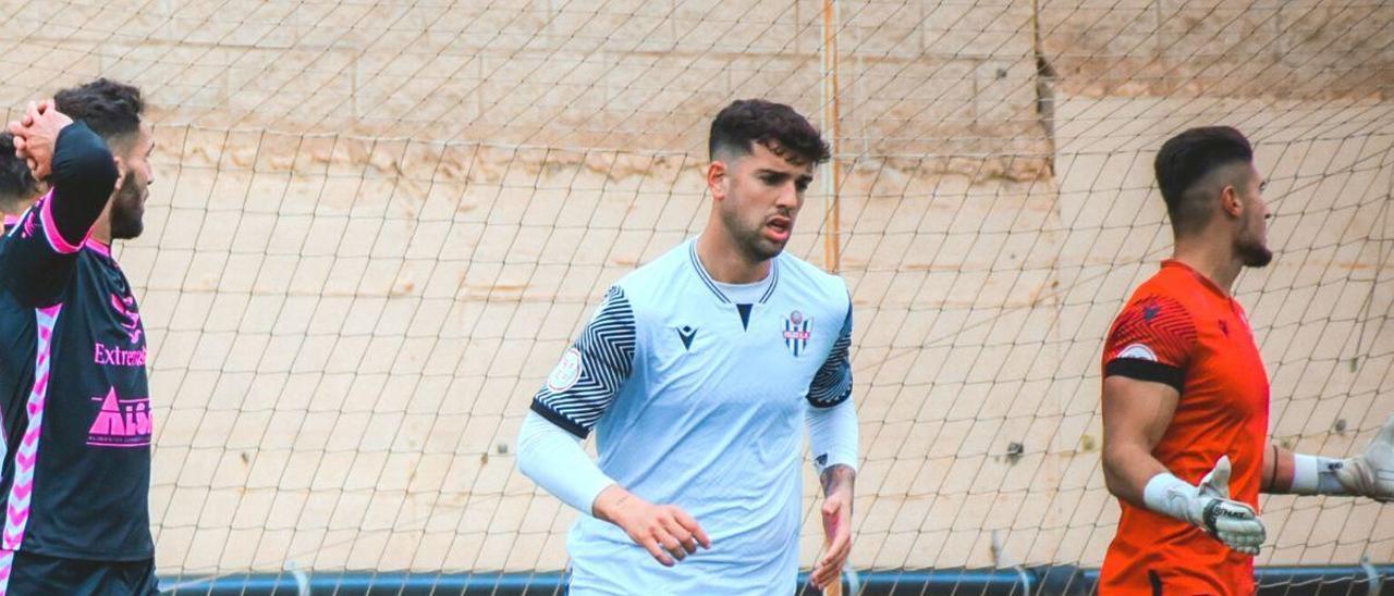 Pablo Rodríguez, en un partido contra el Don Benito de la temporada pasada.