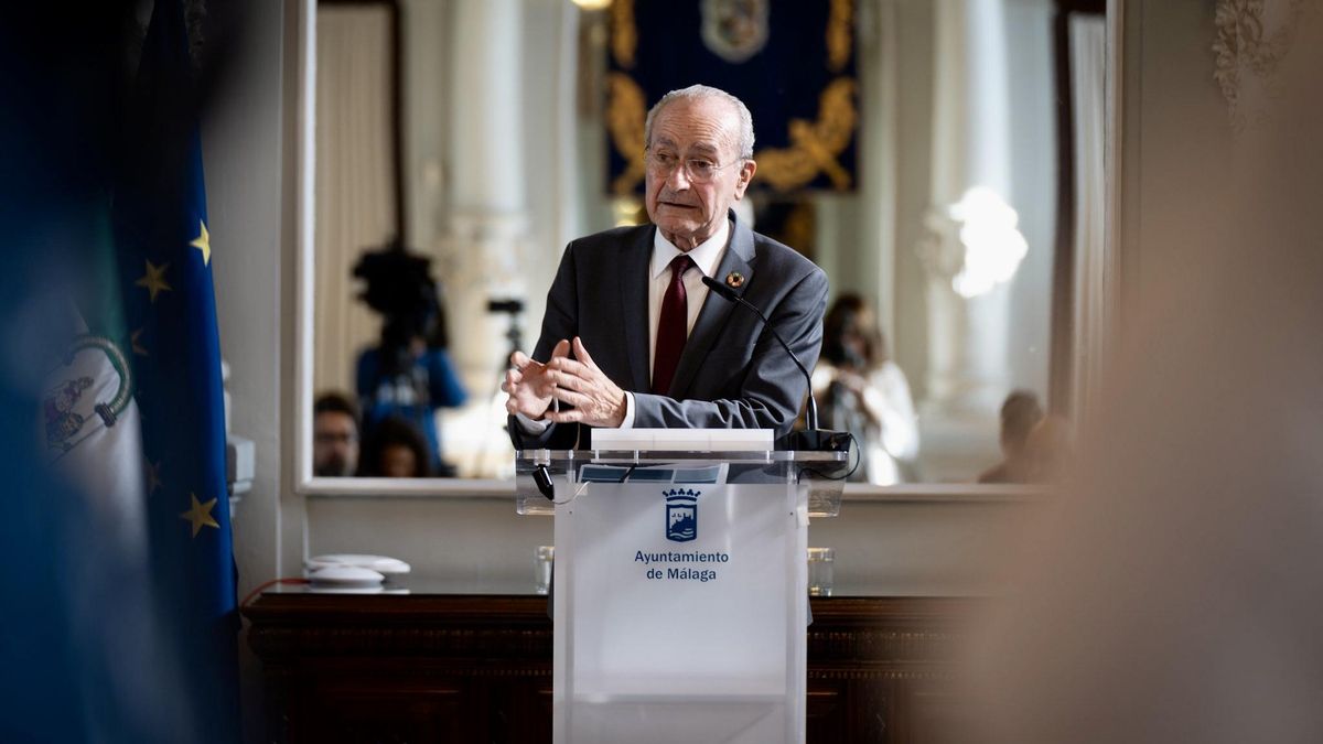 Francisco de la Torre, durante una rueda de prensa.