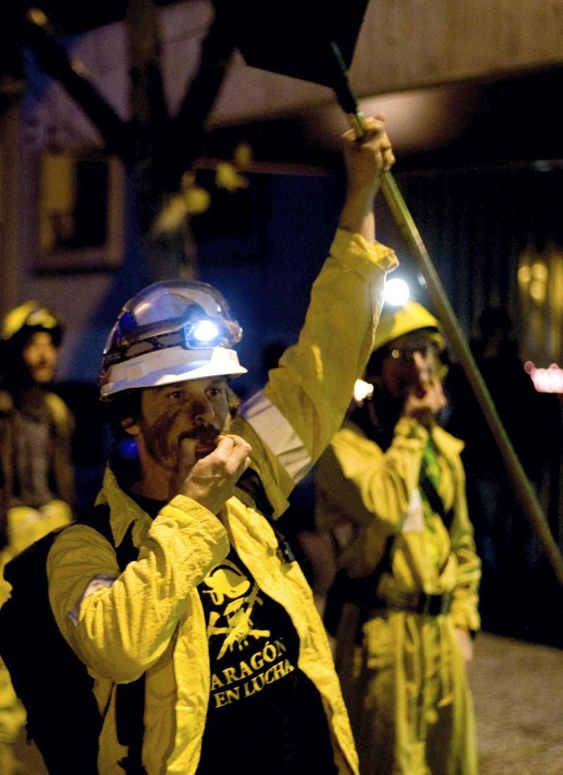 Fotogalería de la marcha de los bomberos forestales