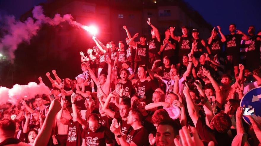 El Badajoz brinda el ansiado ascenso a su gente