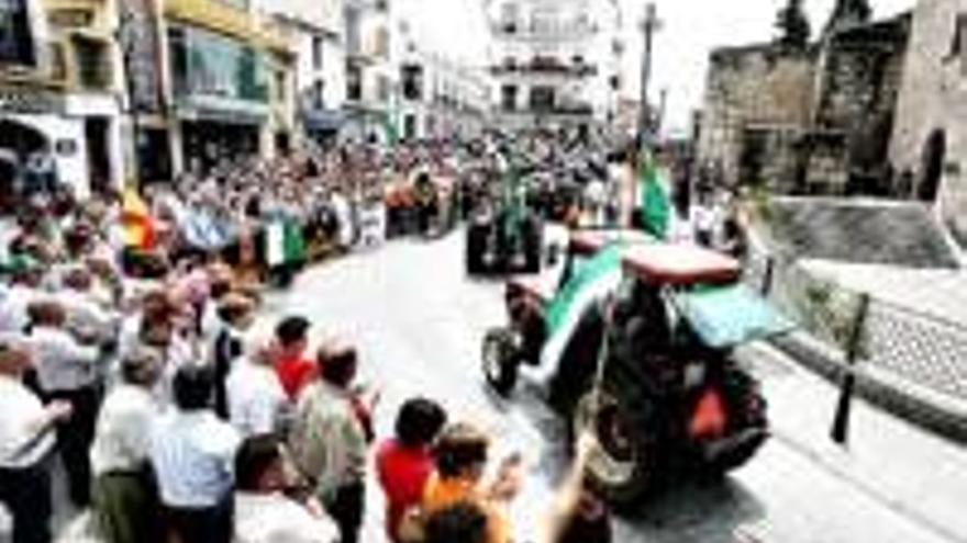 500 tractores toman Mérida contra la refinería