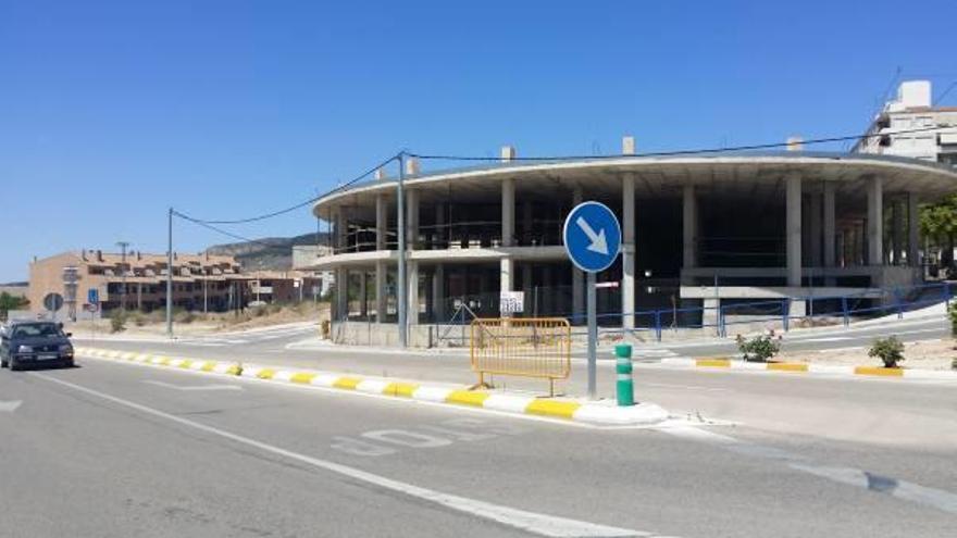 Mejora de seguridad en el acceso peatonal al IES la Creueta