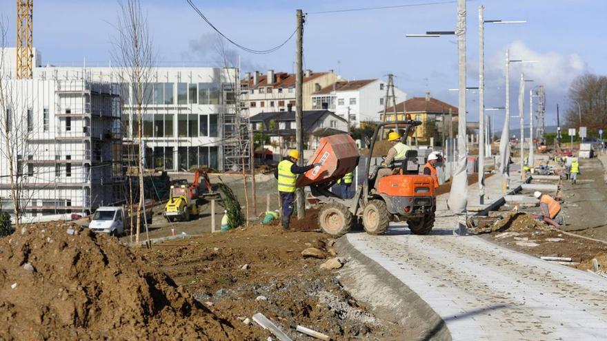 Trabajos en los terrenos del CIS próximos a la Avenida de Ourense