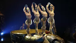 El nuevo espectáculo del Circo del Sol desata la locura en Gijón el día de su estreno: una ovación de más de 2.000 almas