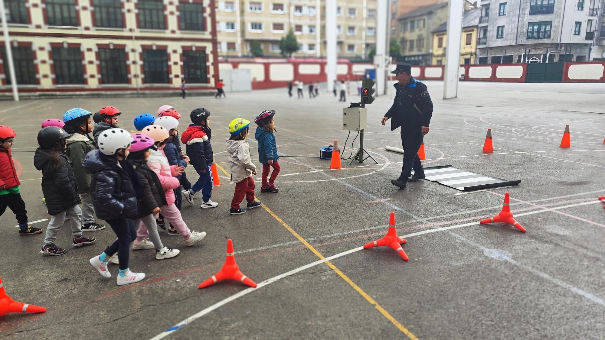 Los niños de Liceo se apuntan a la Seguridad Vial