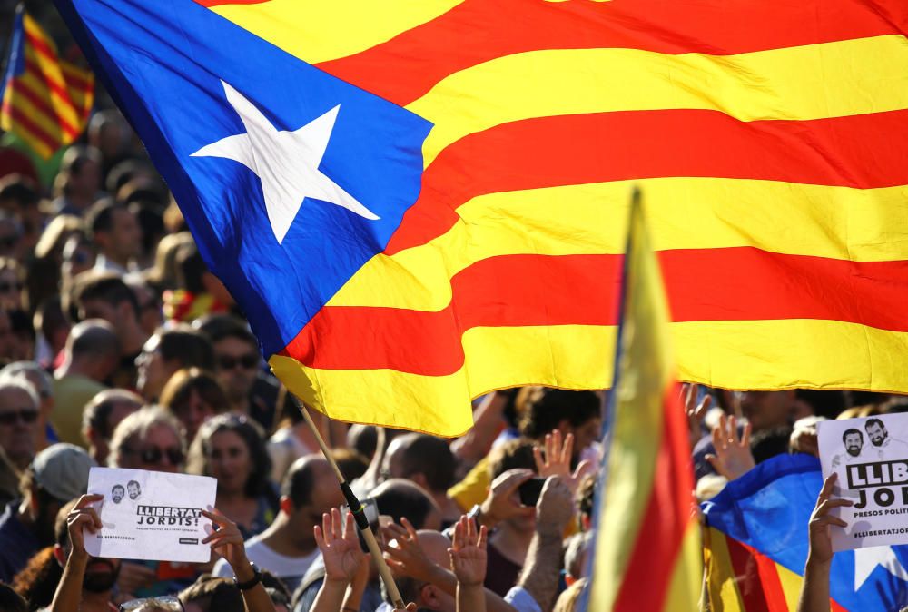 Manifestació a Barcelona per l'alliberament dels Jordis