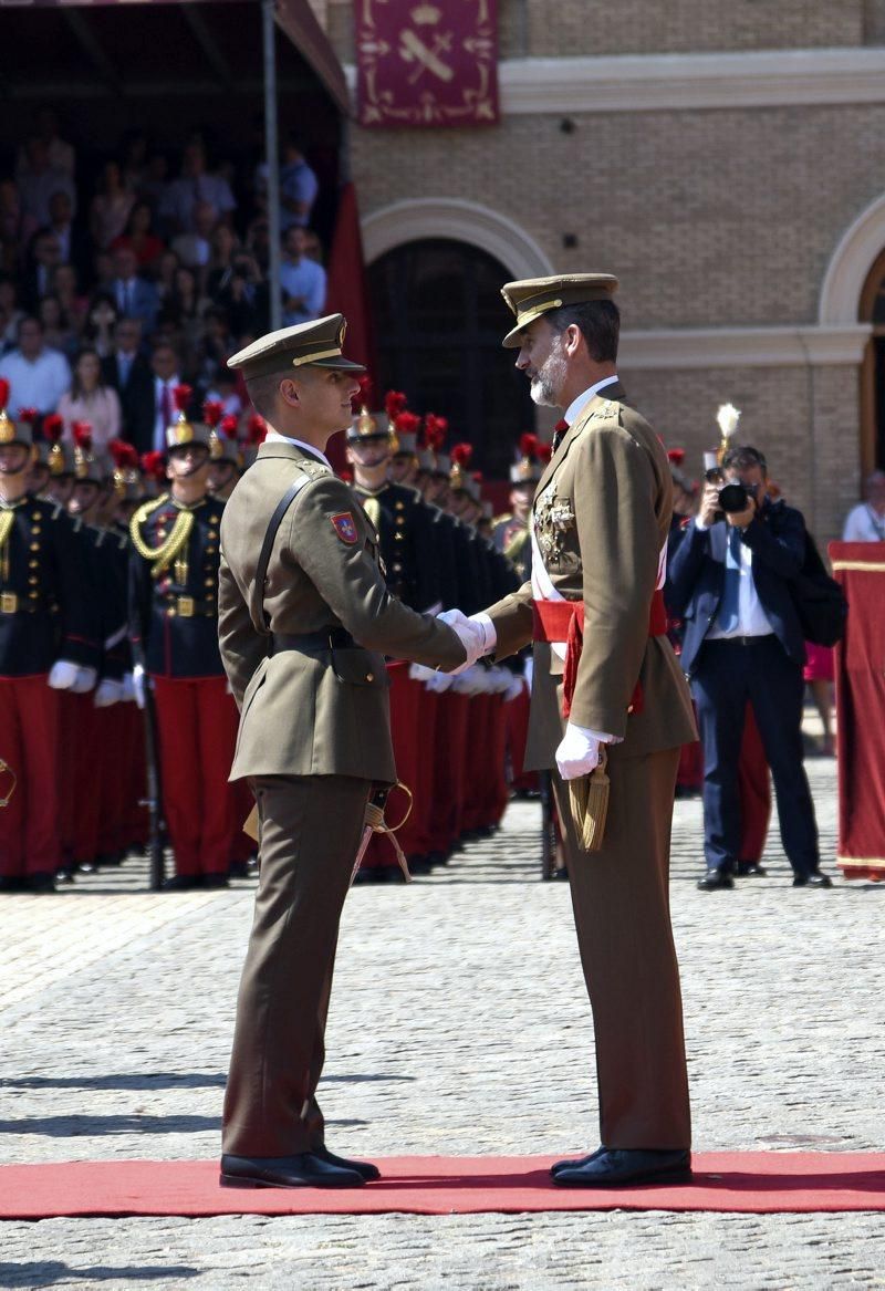 Visita de Felipe VI a la Academia General Militar de Zaragoza