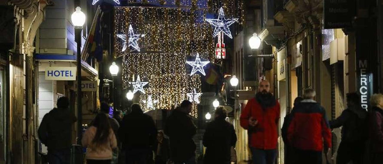 Iluminación navideña en la calle de La Fruta el año pasado.