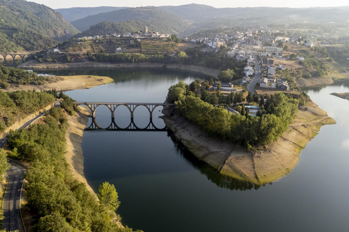 Embalse de O Bao en Viana do Bolo (Ourense)