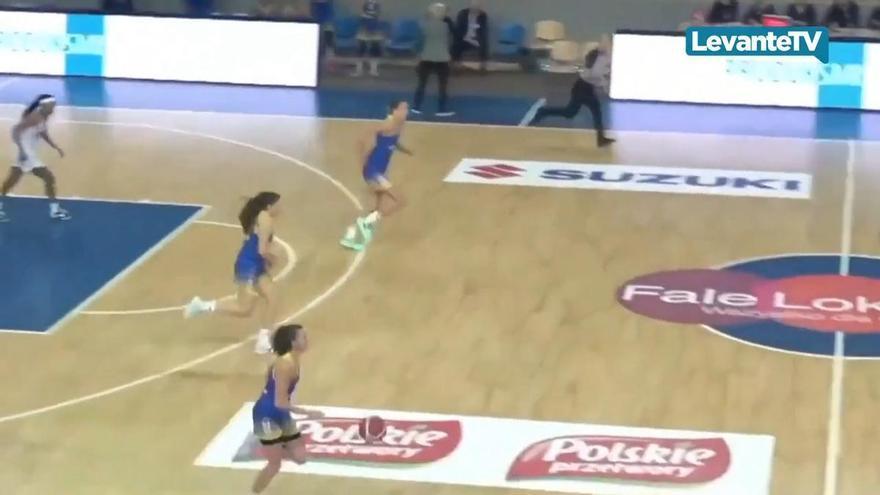 Así juega Kamila Borkowska, fichaje del Valencia Basket