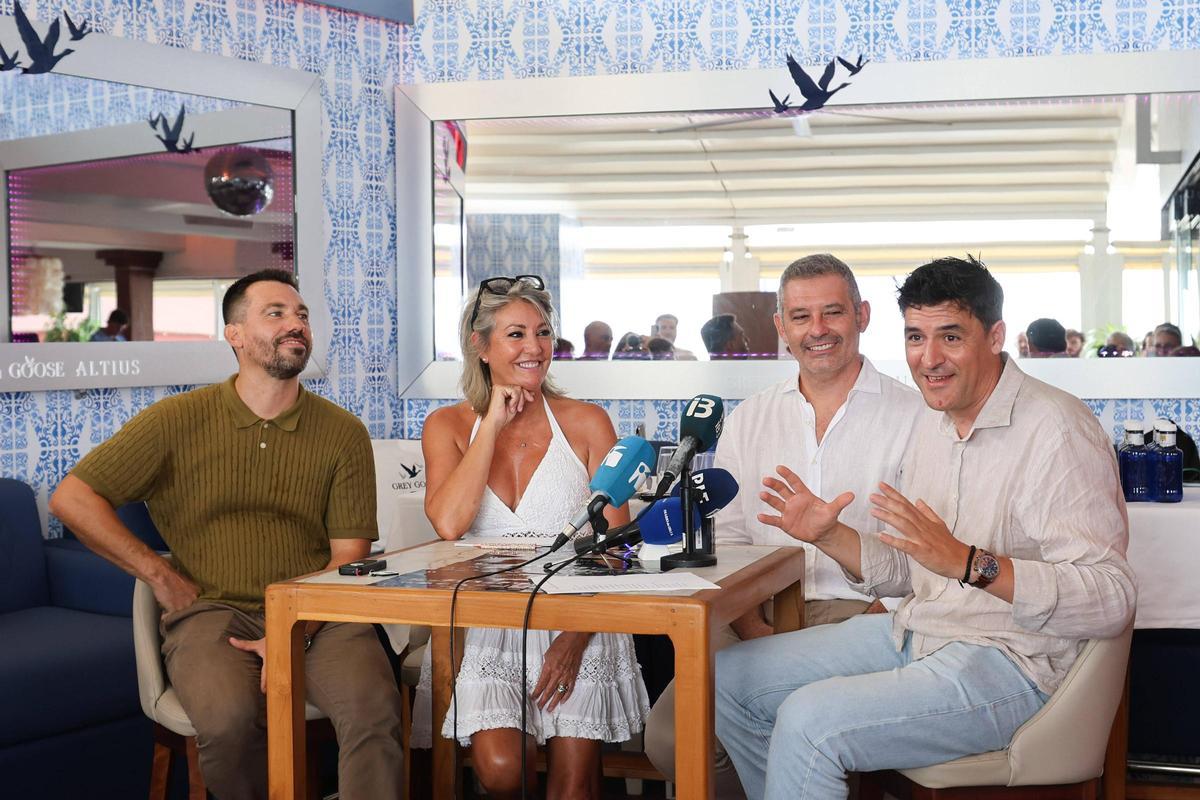 Cristóbal Toledo, Nuria Moreno, Juan Miguel Costa y el chef Óscar Molina.