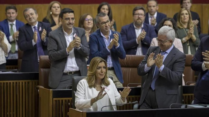 Susana Díaz afirma que Podemos y Trump &quot;beben de la misma fuente&quot;