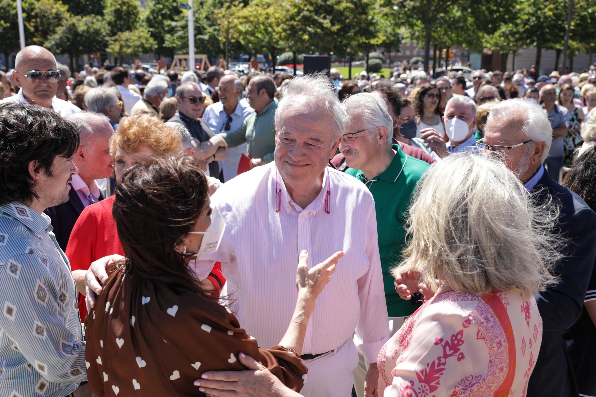 En imágenes: así fue el homenaje a Areces en Gijón