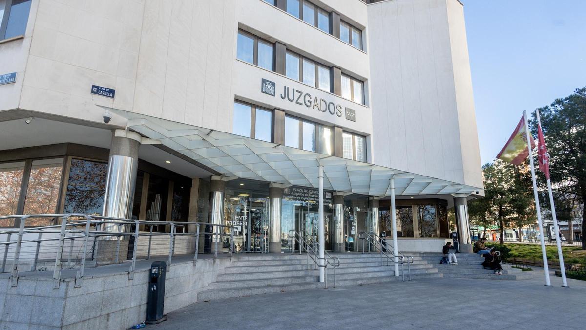 Puerta de entrada de los Juzgados de Plaza de Castilla.