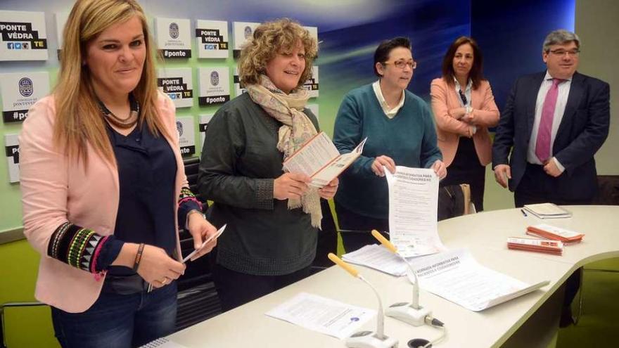 Presentación, ayer, de la jornada para ciudadores y pacientes con Enfermedad Inflamatoria Intestinal.// RV