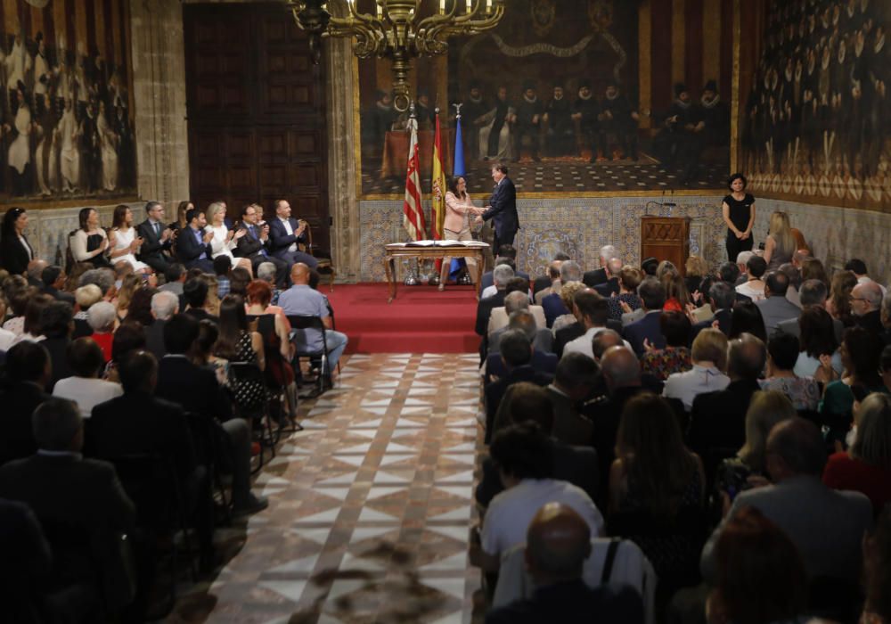 Toma de posesión de los consellers del Botànic II