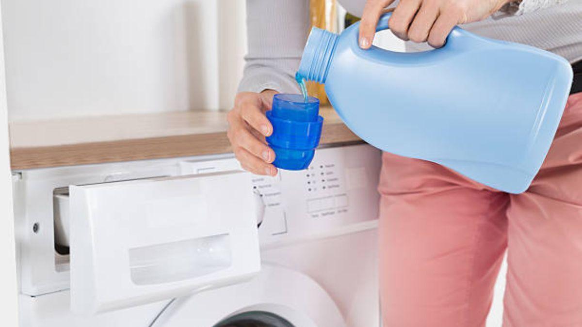 La OCU ha hablado: este es el mejor detergente para eliminar las manchas más resistentes de la ropa