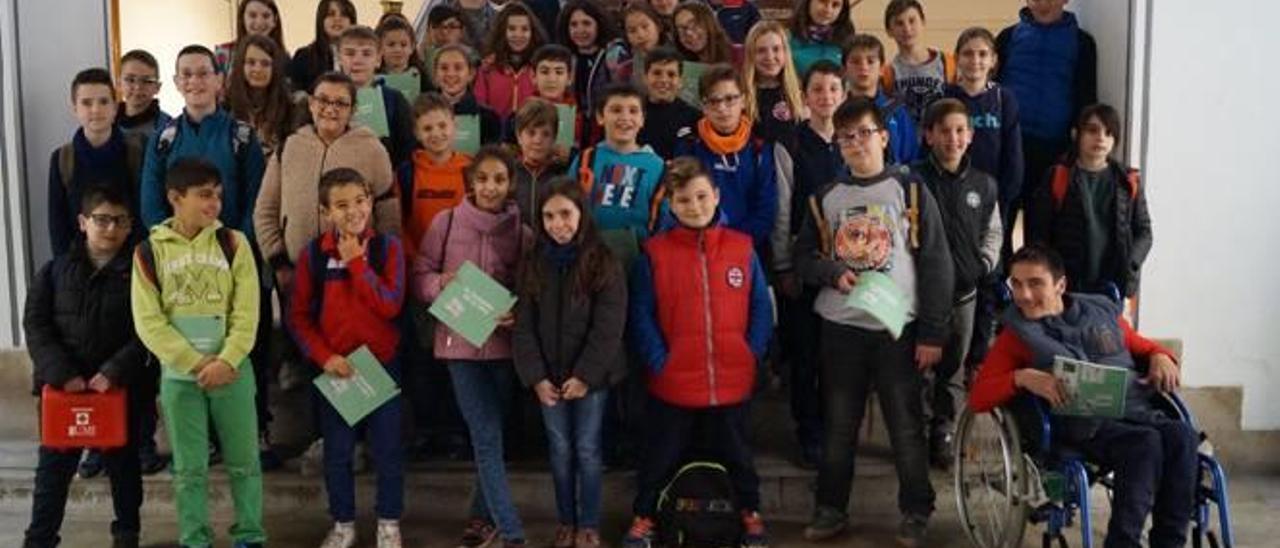 Los alumnos de Benifairó en la Diputación de Valencia.