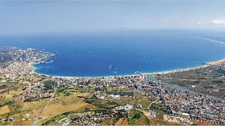 La Badia de Roses, refugi per a embarcacions i un dels paratges naturals importants de les comarques gironines.