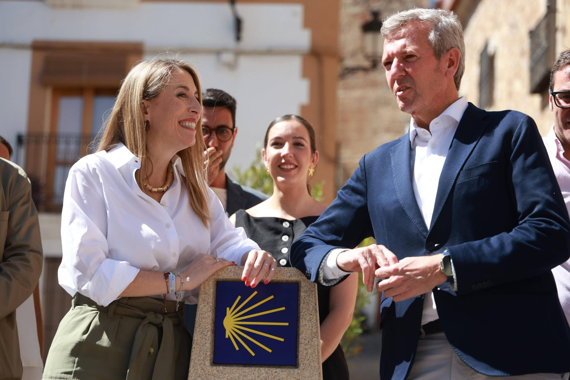 Presentación del nuevo indicador del Camino de Santiago en Cáceres