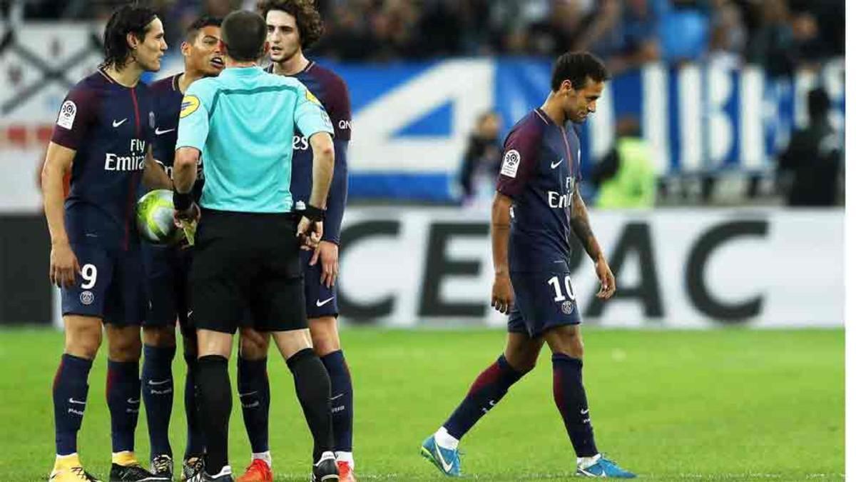 Neymar fue expulsado en la Luga francesa