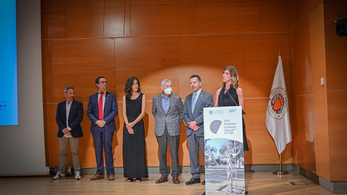 Mónica Bragado, José Capilla, Juan López, Berti Barber, José Francisco Monserrat y Toni Pérez en la presentación de la Oficina de Mecenazgo de la UPV.