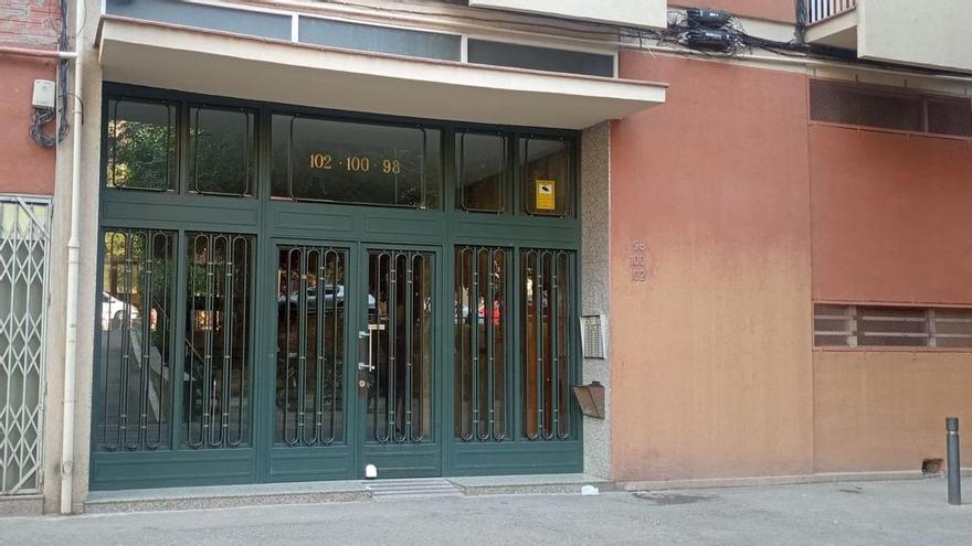 El hombre que asesinó a su mujer en Barcelona la degolló frente a su hijo de 8 años: "Mi papá mató a mi mamá"