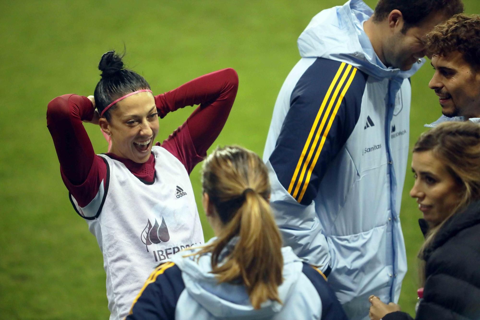 Rueda de prensa y entrenamiento de la Selección Española Femenina en Málaga