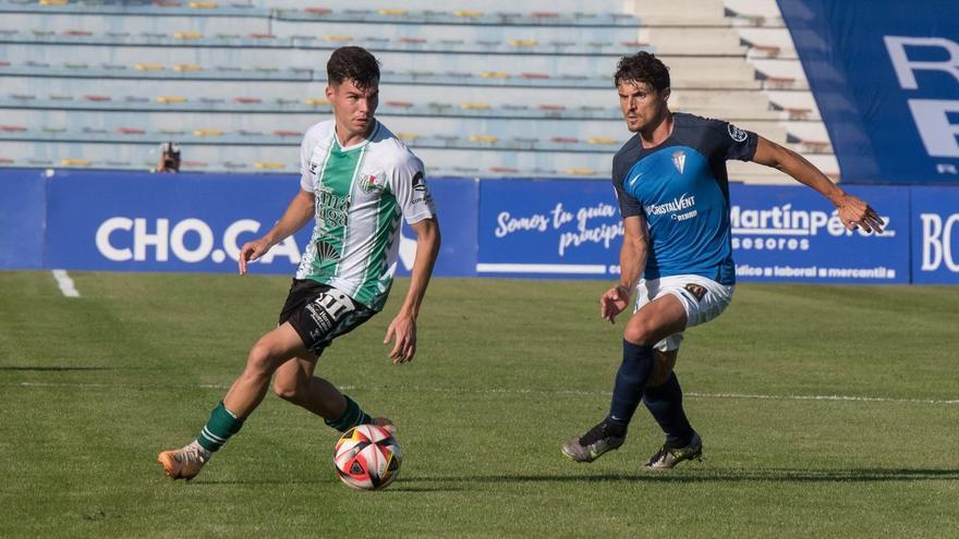 Un gol tempranero de Loren Burón da la victoria al Antequera en San Fernando (0-1)