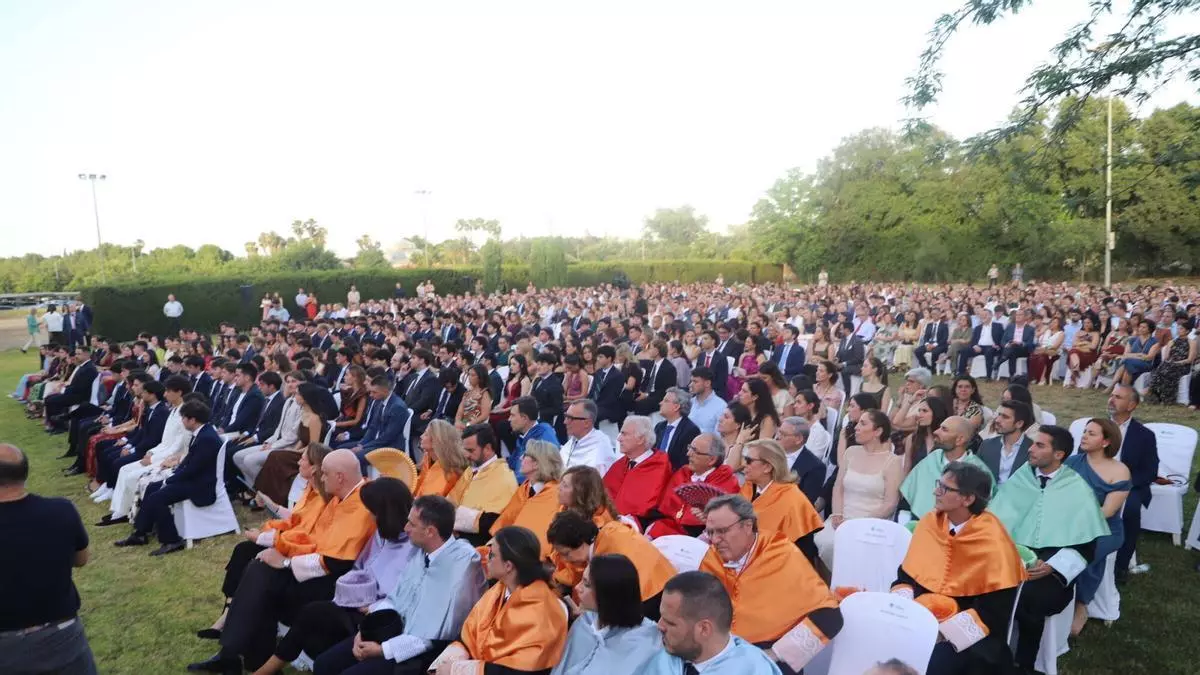 La Universidad Loyola gradúa en Córdoba a 240 estudiantes y reivindica los valores como guía ante la inteligencia artificial y la incertidumbre