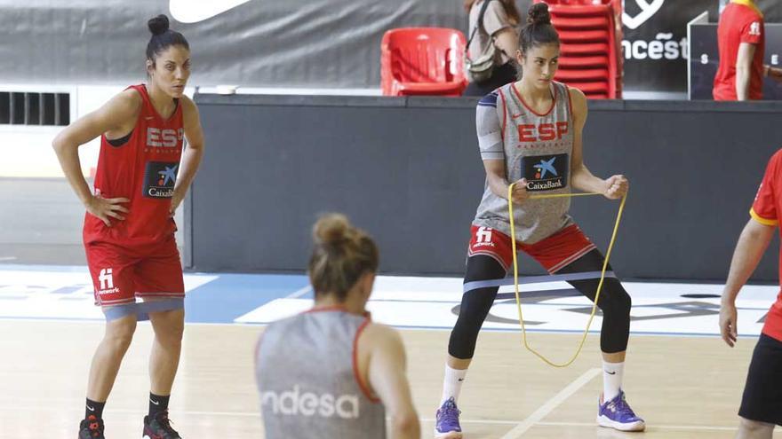 La selección española femenina de baloncesto ya está en Córdoba