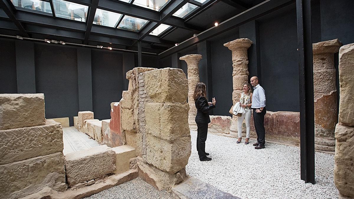 En el Hospes Bailío hay una domus romana en muy buen estado de conservación.