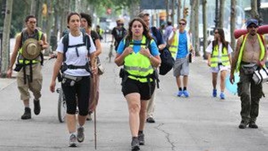 Los indignados de Barcelona inician una marcha a pie hacia Madrid