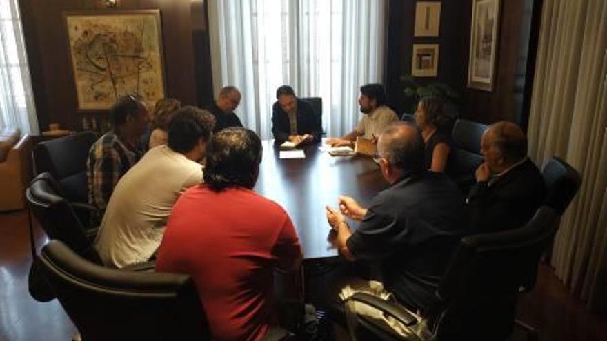 Reunió de l&#039;alcalde amb els representants de la Mion, ahir al migdia