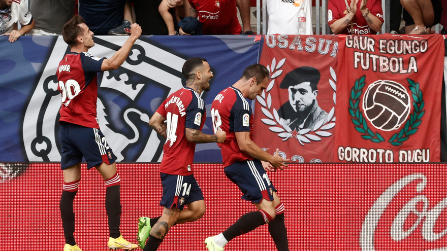 Resumen, goles y highlights del Osasuna 2-0 Cádiz de la jornada 2 de la Liga Santander