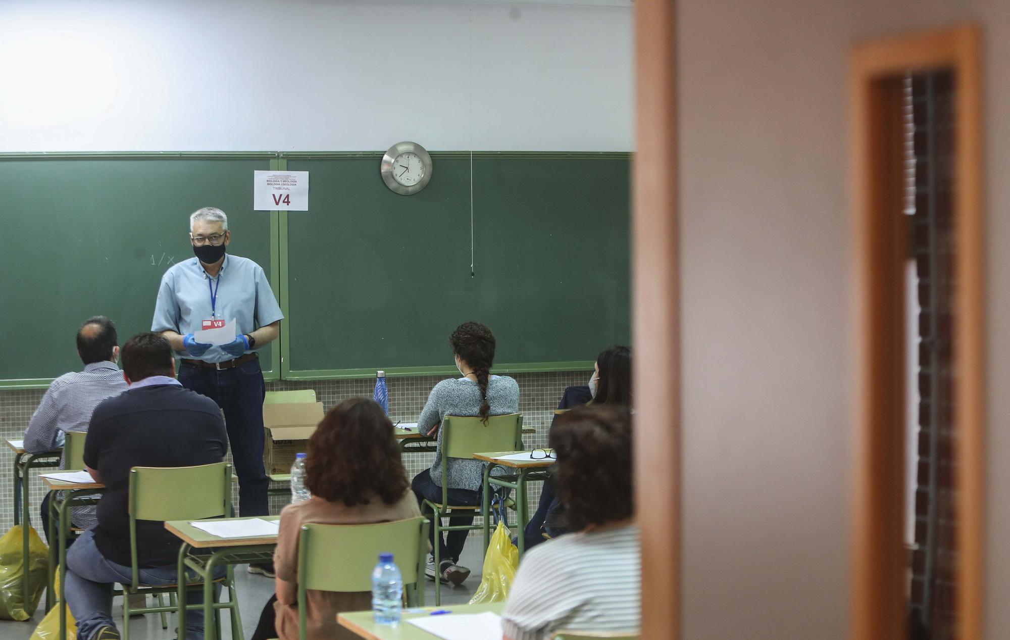 Así ha sido el examen de oposiciones a maestros de secundaria en el IES de Benicalap