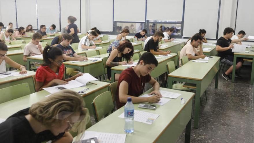 Un examen de Matemáticas &quot;más fácil&quot; que en junio