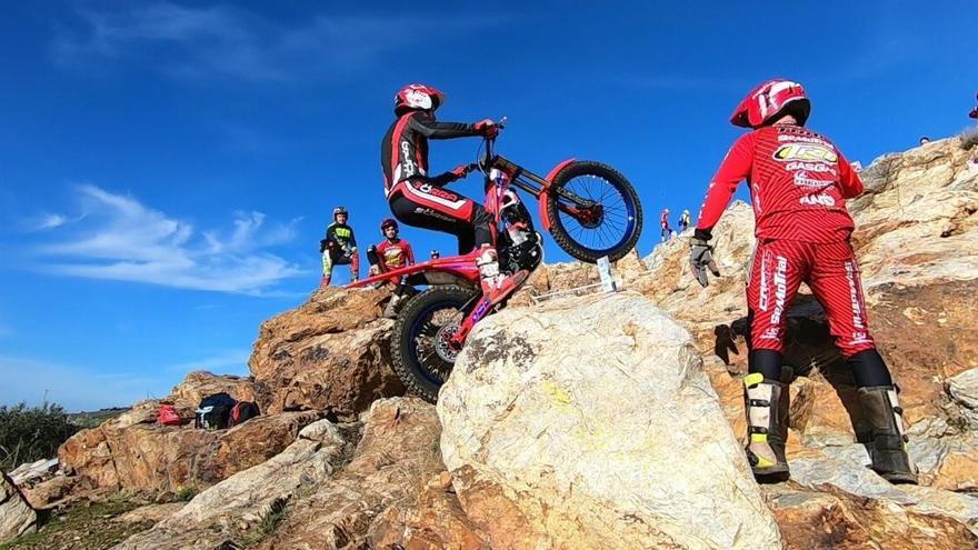 Sergio Moreno se impone con autoridad en el Trial El Peñón de Peñarroya