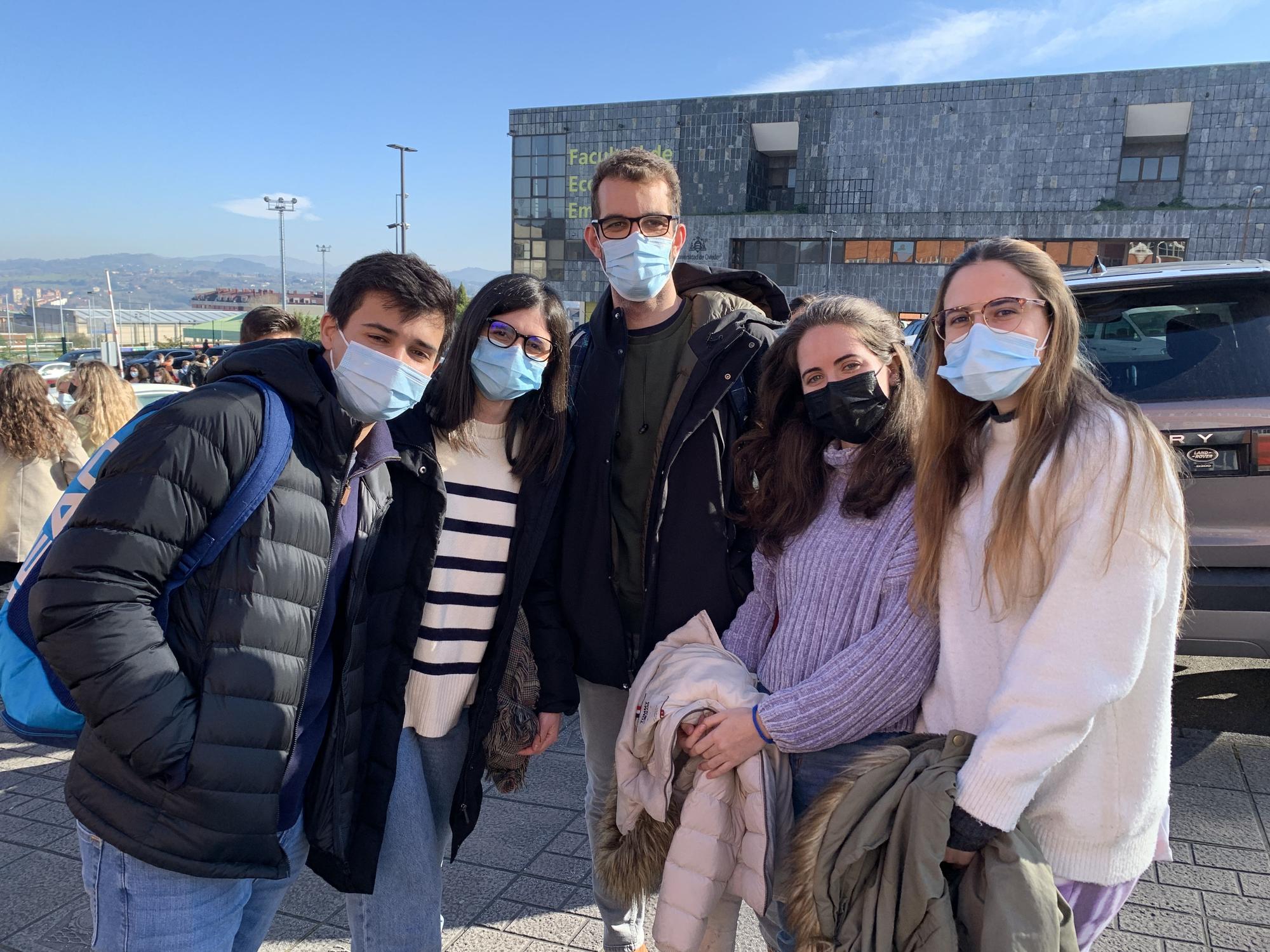 La hora de la verdad para casi 1.500 futuros médicos que se examinan del MIR en Oviedo