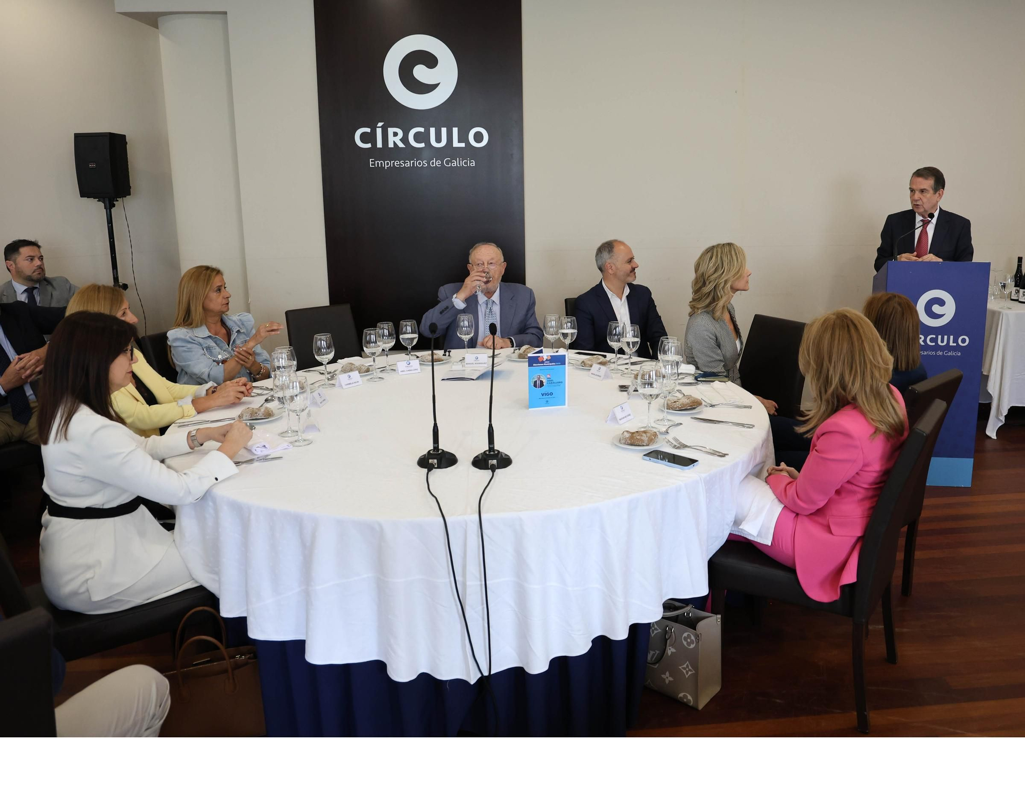 El Círculo de Empresarios cierra su ciclo electoral con Abel Caballero