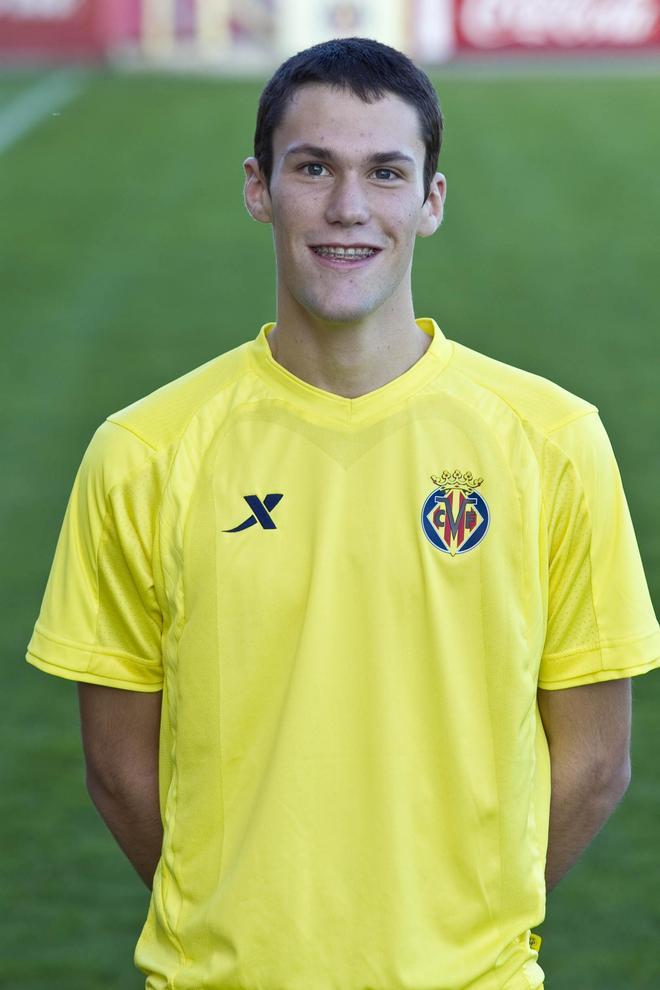 Galería | De llegar con 15 años a ganar la Europa League, las mejores imágenes de Pedraza con el Villarreal